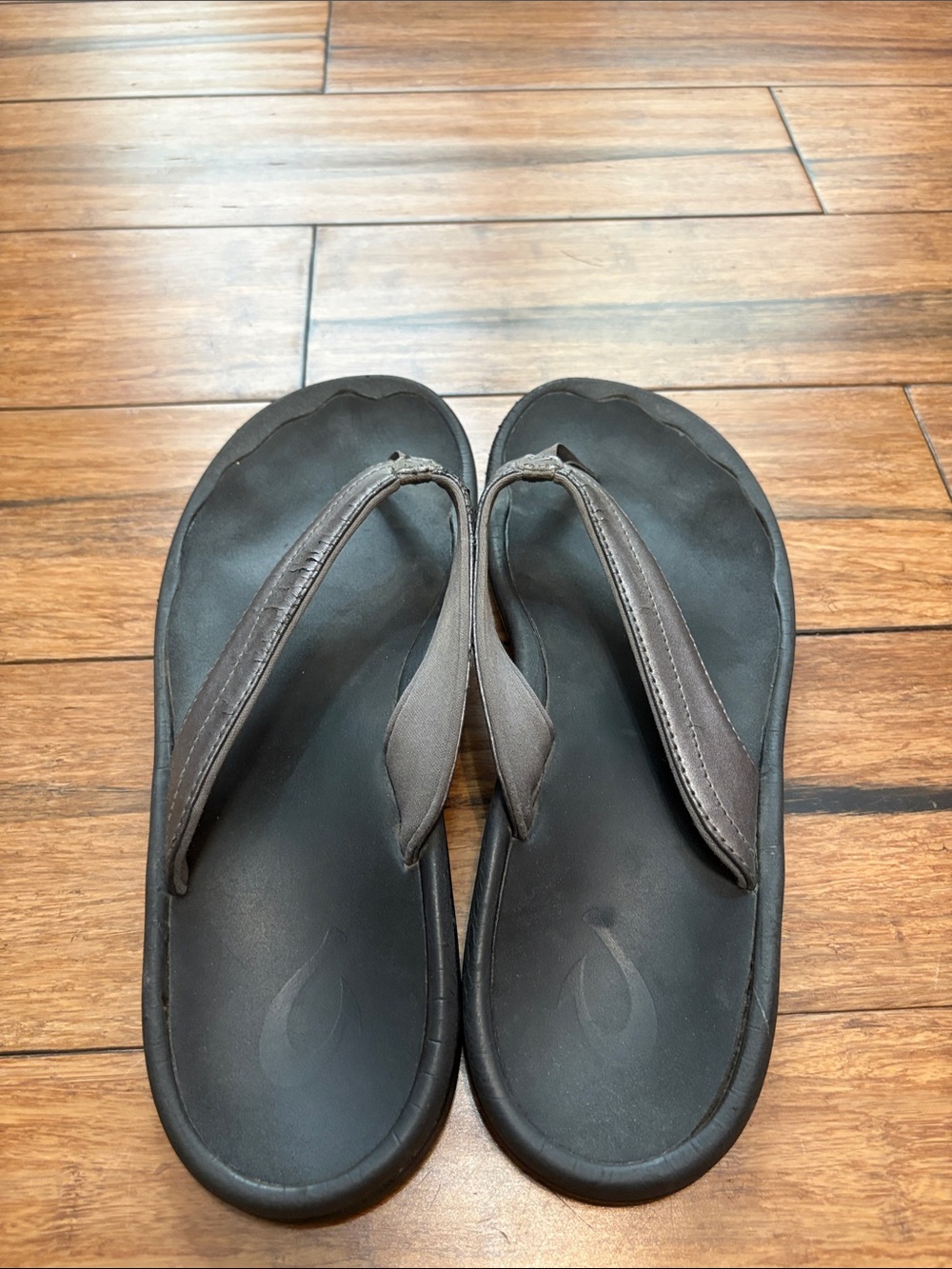 Olukai Ohana Women’s Size 10 Flip Flops Sandals Gray Black Thong Summer - Picture 6 of 12